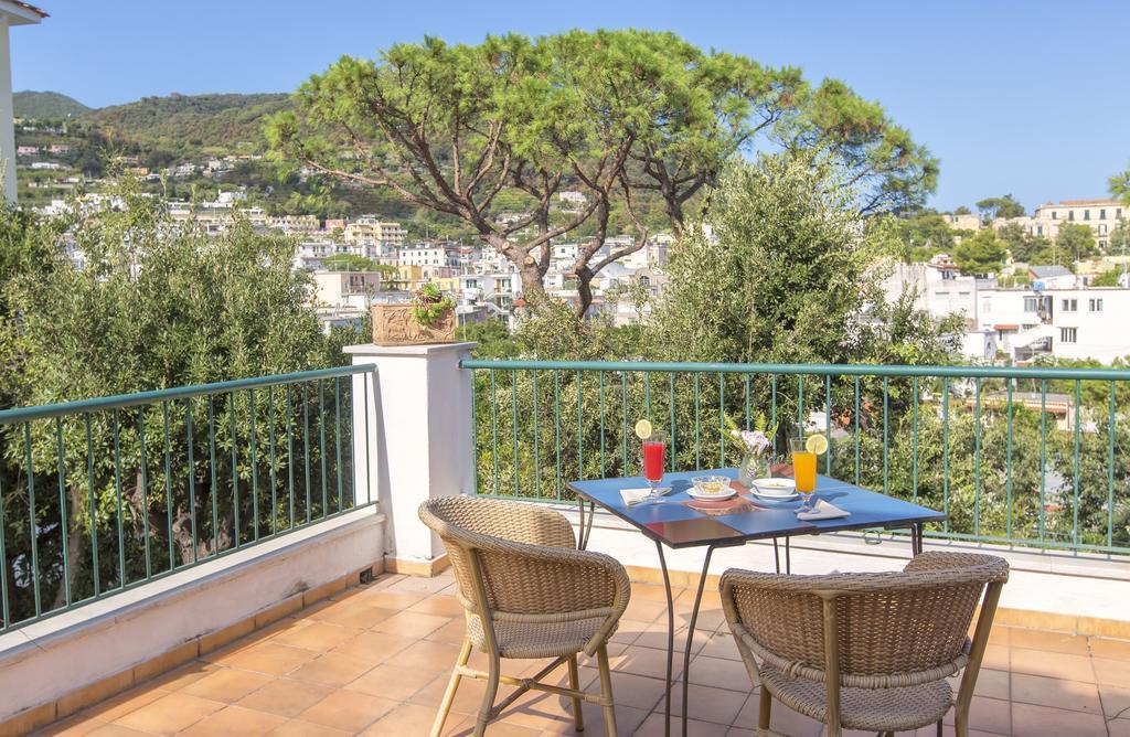 Hotel Vittoria Искья Экстерьер фото